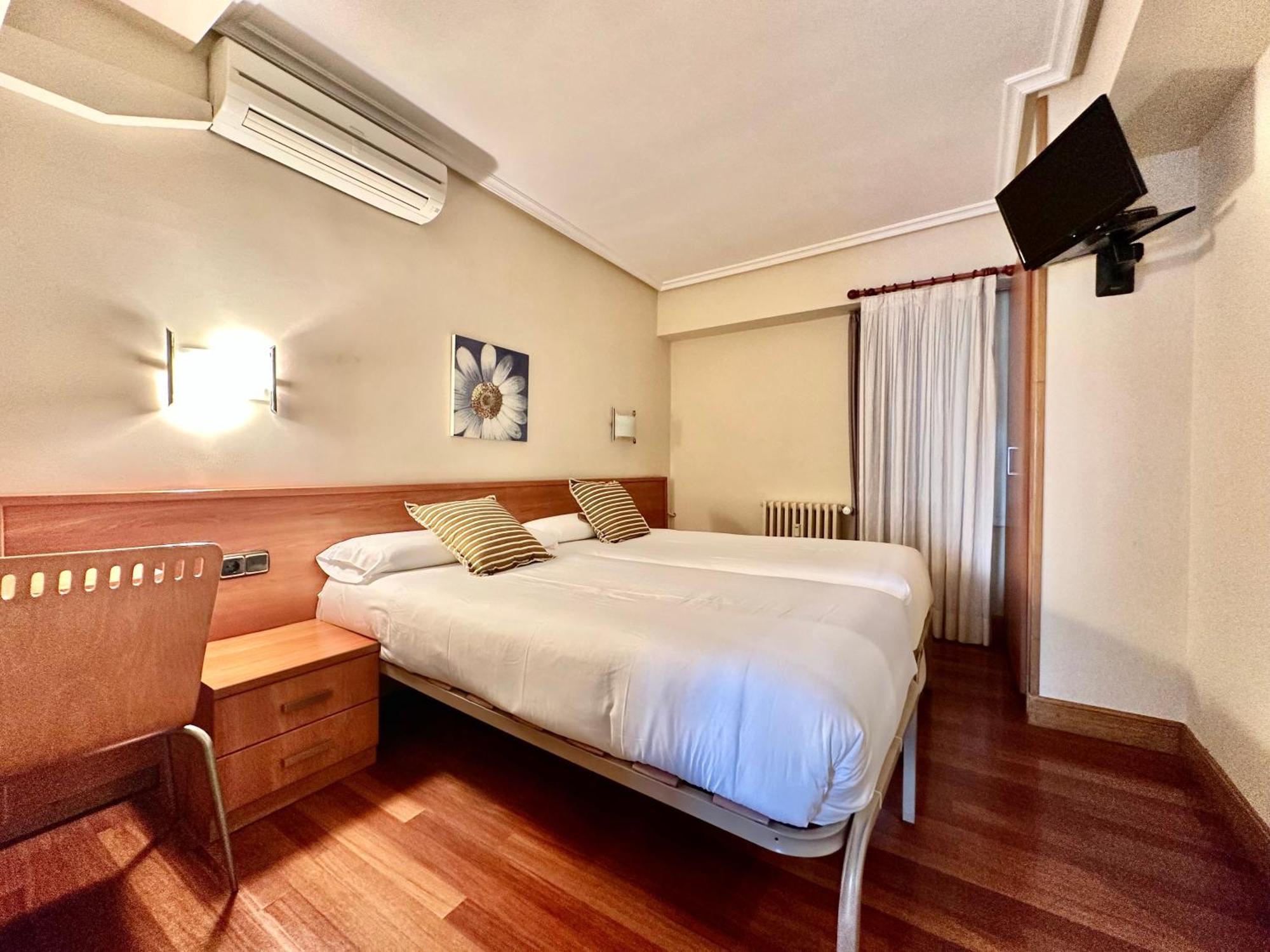 Pension Anoeta San Sebastian Bagian luar foto